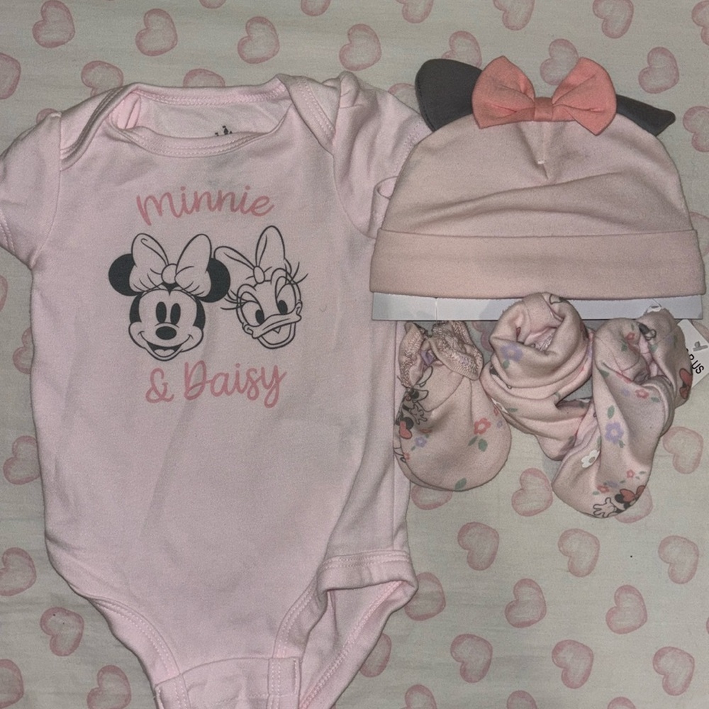 Disney baby onesie + hat, mitts, slipper set